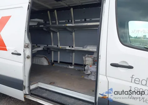 2012 Mercedes-Benz Sprinter 2500 High Roof из США, поврежденный, VIN WD3PE8CB1C5705872